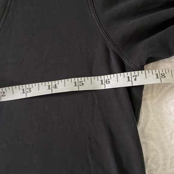 lululemon Love V-neck Tee black Pima  cotton - Picture 4 of 4